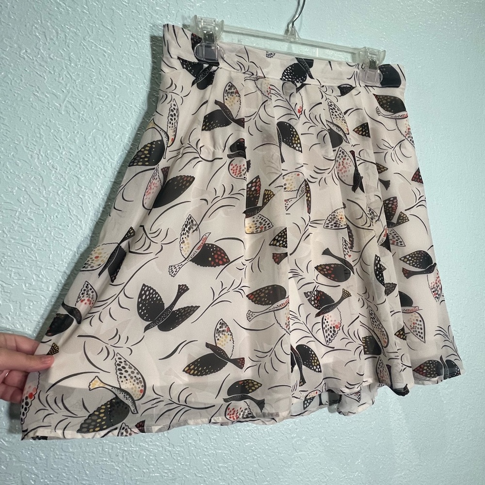 OLD NAVY Cute Cream Bird Print Sheer Chiffon Pleated Skirt Size S/Tall